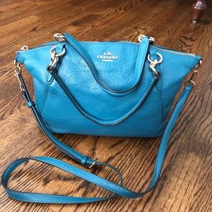 EUC Coach Pebble Leather Kelsey Handbag